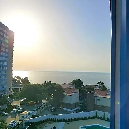 Denis 2 Hotel 4*